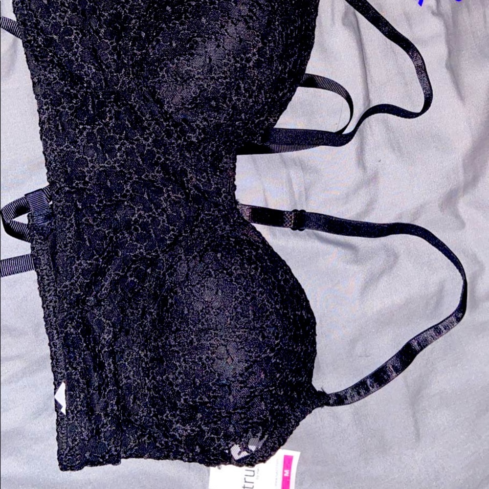 Color is black, just to big for me and not my style anymore